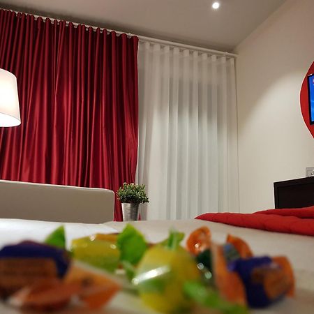 B&B Gardacharme Desenzano del Garda Værelse billede