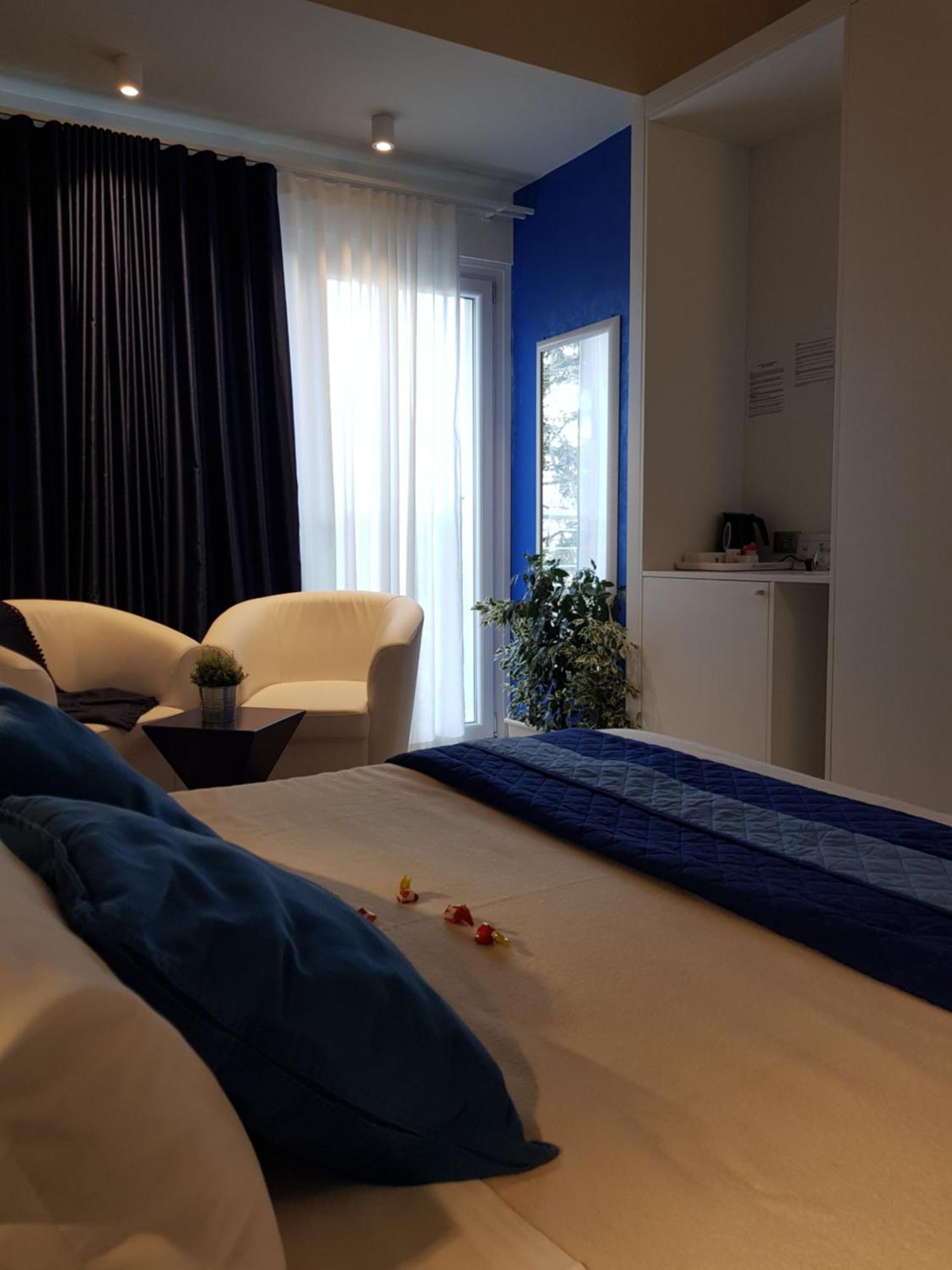 B&B Gardacharme Desenzano del Garda Værelse billede