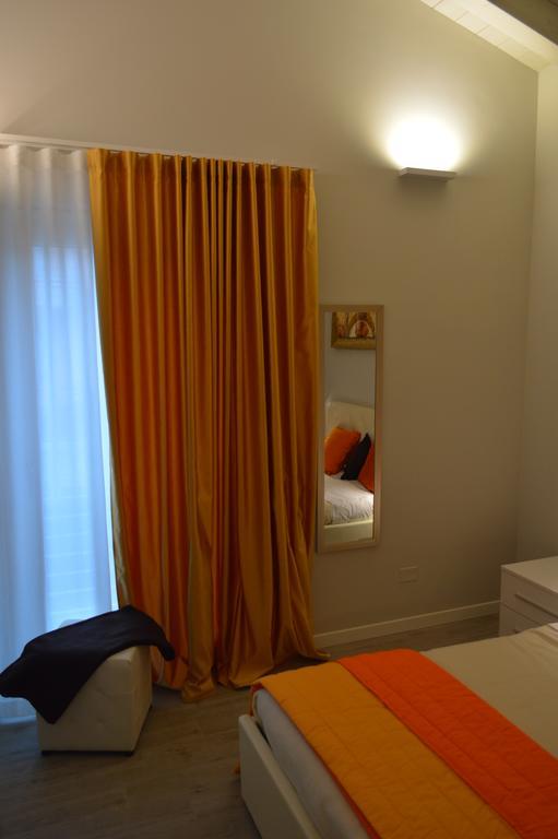 B&B Gardacharme Desenzano del Garda Eksteriør billede
