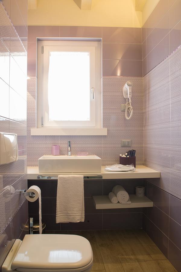 B&B Gardacharme Desenzano del Garda Eksteriør billede