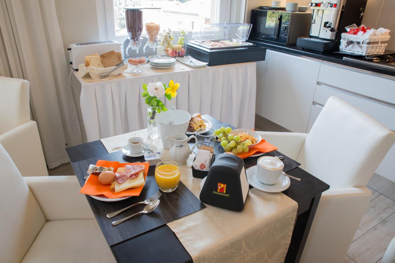 B&B Gardacharme Desenzano del Garda Eksteriør billede