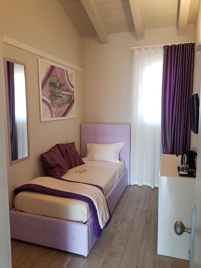 B&B Gardacharme Desenzano del Garda Eksteriør billede